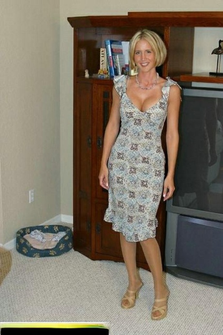 Hot Housewife Porn