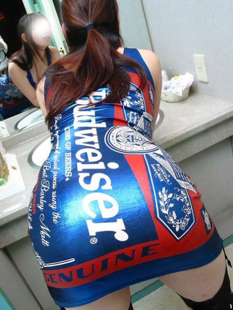 Young Asian gf poses with and without clothes on at her guy's request 90246404