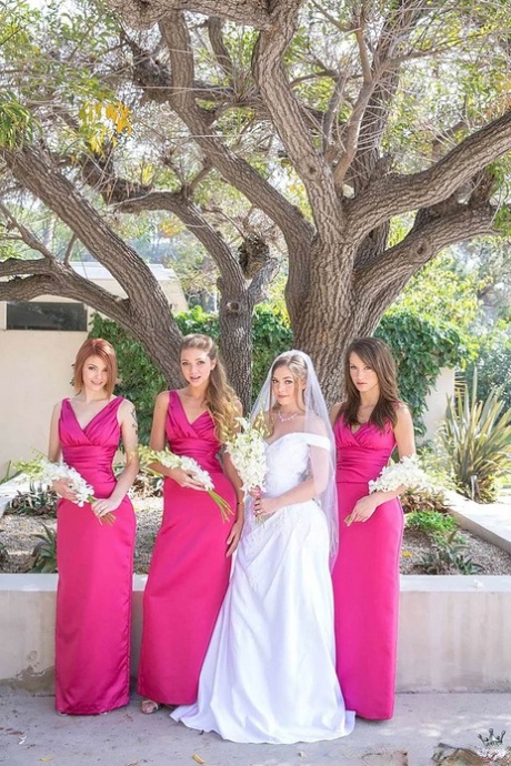 Bride Uniform Porn - Bridesmaids Porn Pics & XXX Porno Photos - PornSticky.com