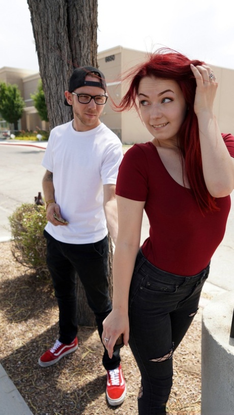 Redheaded teen Zoe Oliver has sexual intercourse with her stepfather 28318904
