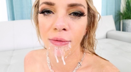 Blonde MILF Tiffany Watson squirts in her man's mouth during anal sex 28051462