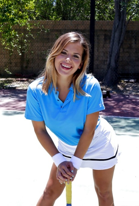 Sexy babe Keisha Grey plays sports outdoor in her tight skirt 53695588