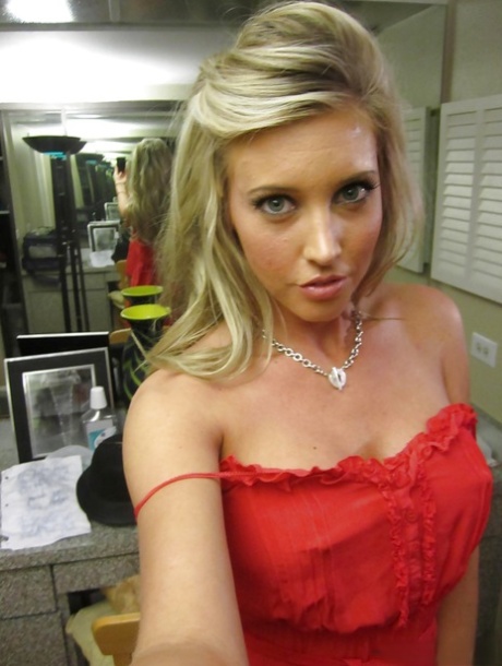 460px x 610px - Big Tit Self Shot Porn Pics & XXX Porno Photos - PornSticky.com